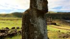 Zrekonštruovaná socha Moai